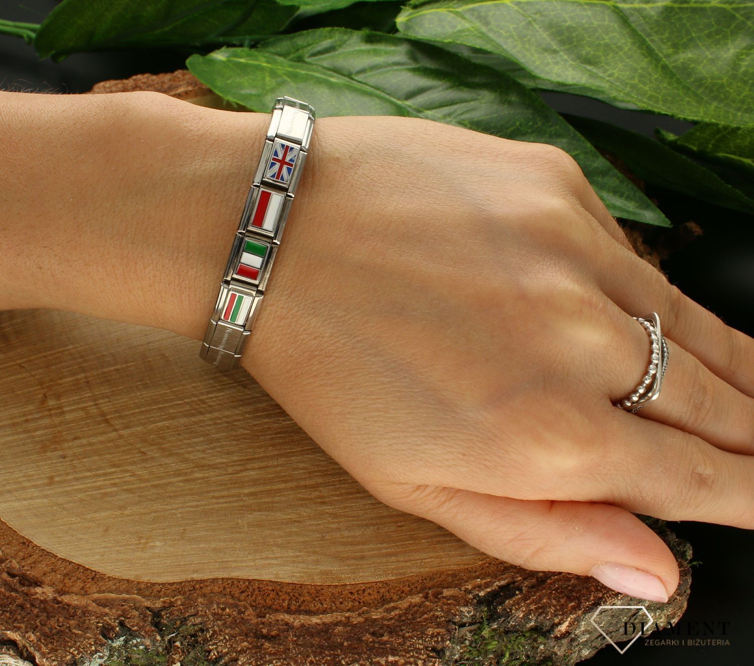 Nomination - Link 925 Silver 'Bułgaria' 33020725. Zawieszka Nomination - Link 925 Silver 'Bułgaria'  to element do bransoletki komponowanej Nomination. Możliwość dowolnego łączenia elementów, to świetny upominek na prezent..jpg